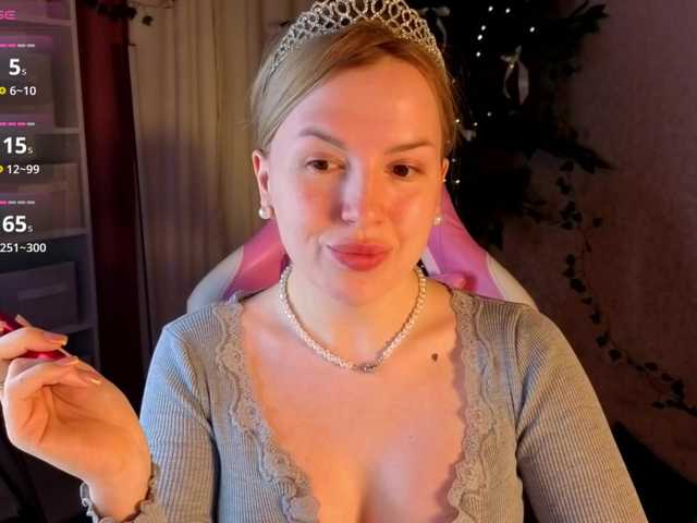 Nikki-Kai's BongaCams show and profile