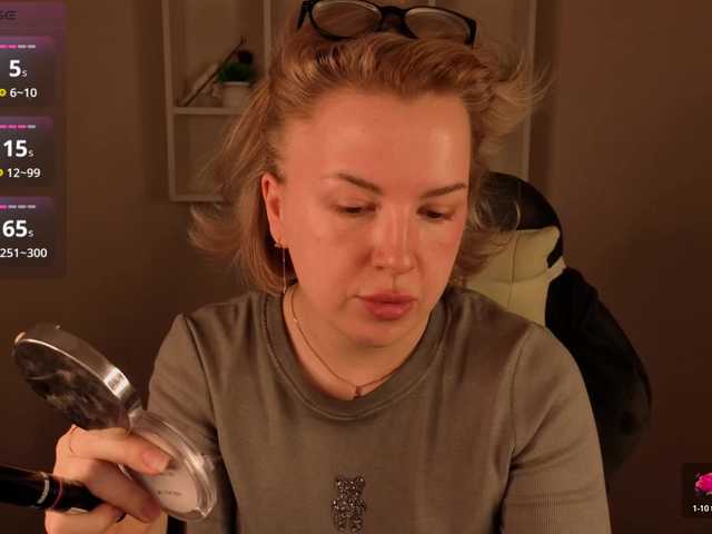 Nikki-Kai's BongaCams show and profile