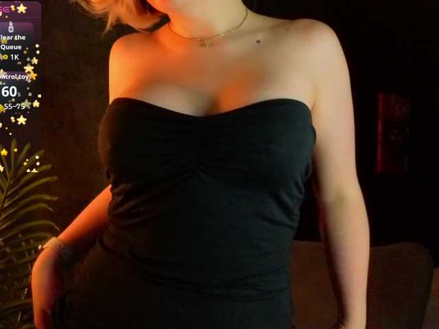 Nikki-Kai's BongaCams show and profile