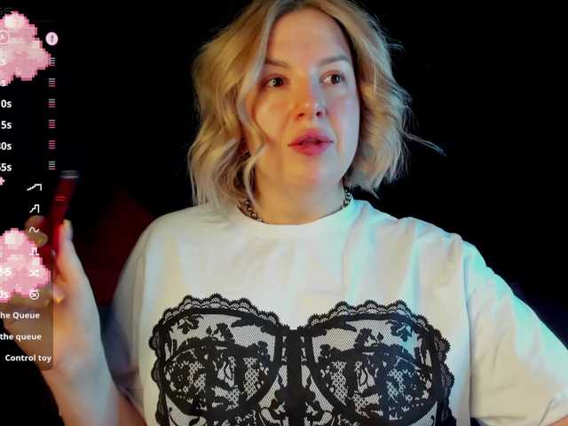 Nikki-Kai's BongaCams show and profile