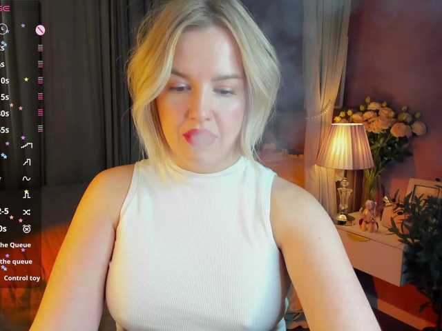 Nikki-Kai's BongaCams show and profile