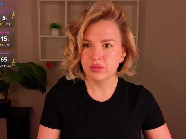 Nikki-Kai's BongaCams show and profile