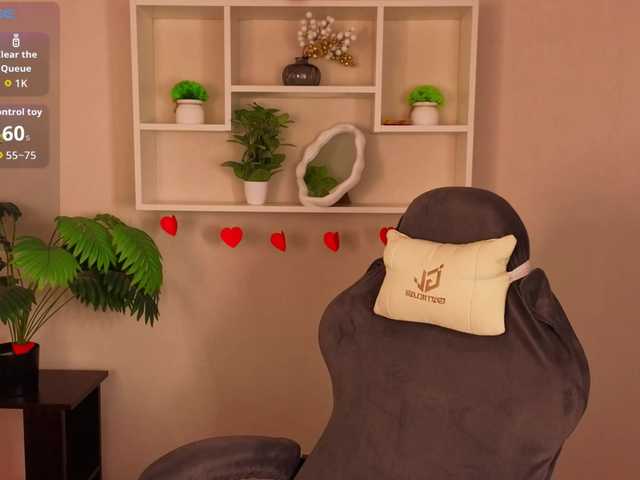 Nikki-Kai's BongaCams show and profile