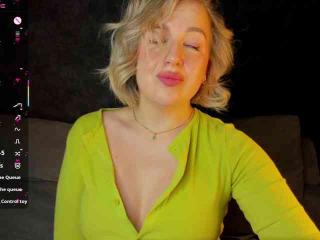Nikki-Kai webcam