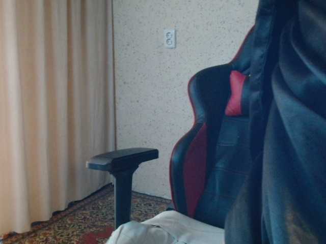 MiaLaFoxis's BongaCams show and profile