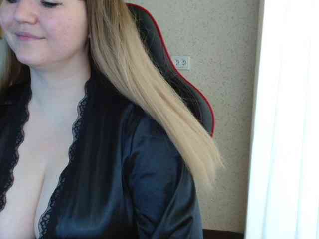 VITAMINKA_ webcam