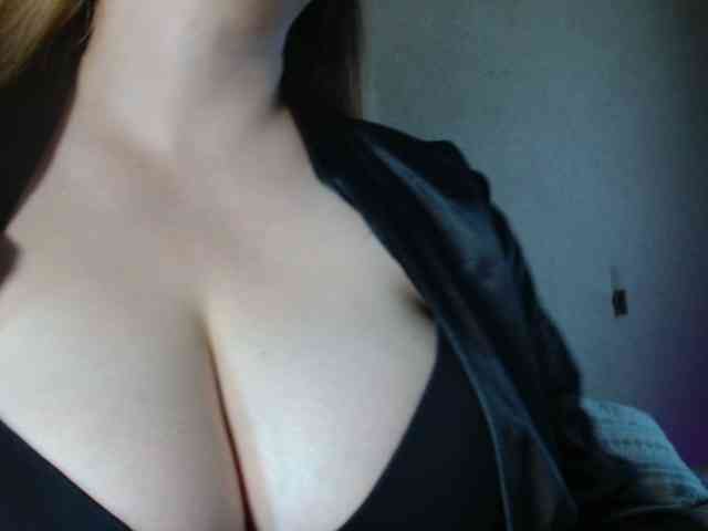 VITAMINKA_ webcam