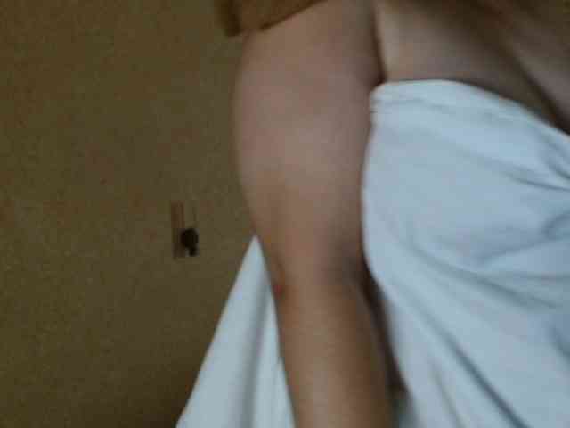 VITAMINKA_ webcam