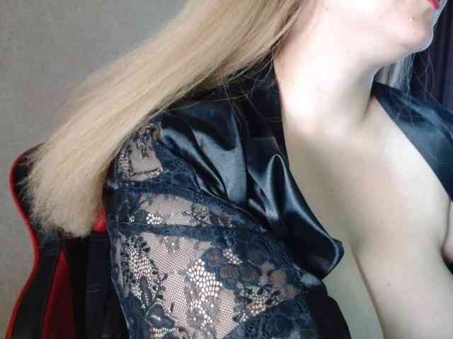 VITAMINKA_ webcam