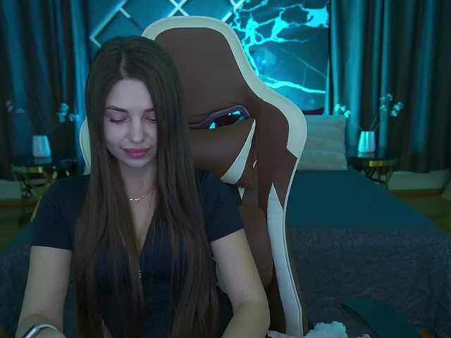 MilleJoy's BongaCams show and profile