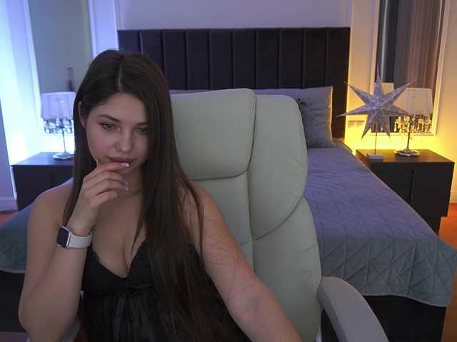 MilleJoy's BongaCams show and profile