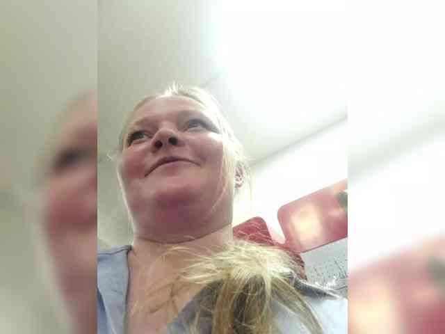 AliceLaKatana webcam