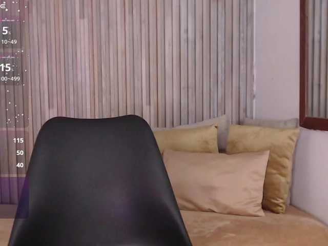 Xamarha's BongaCams show and profile