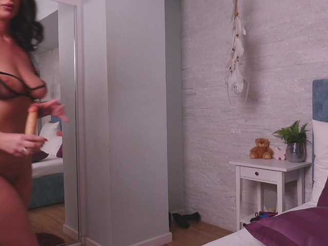 LeylaGracey's BongaCams show and profile