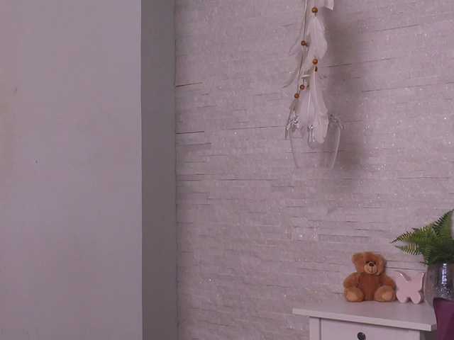 LeylaGracey's BongaCams show and profile