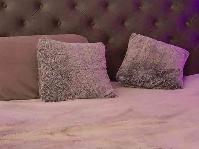 KiraJellylike webcam