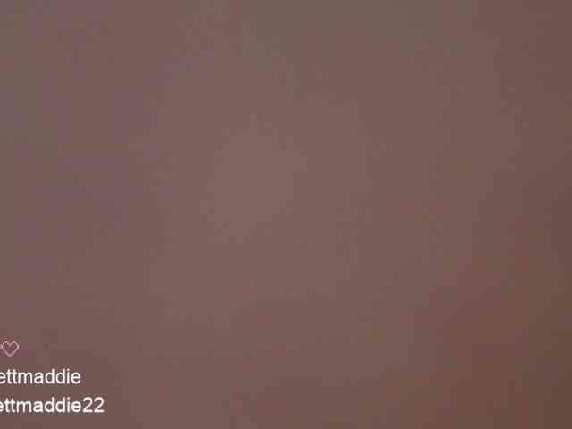 Sweettmaddie22 webcam