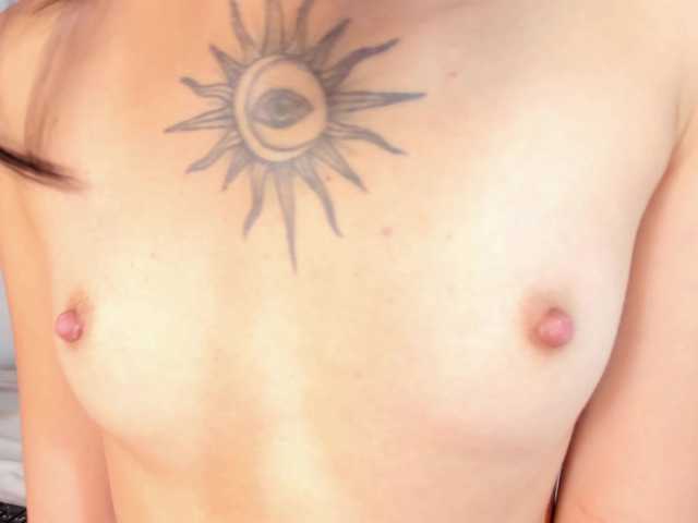 MaddieStark's BongaCams show and profile