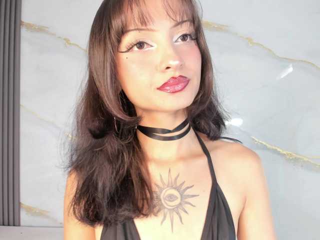 MaddieStark's BongaCams show and profile