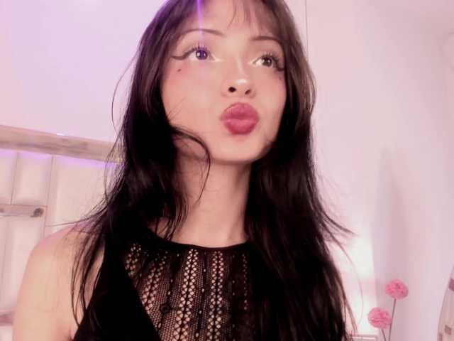 MaddieStark webcam bongacams model stream image