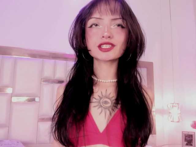 MaddieStark webcam bongacams model stream image