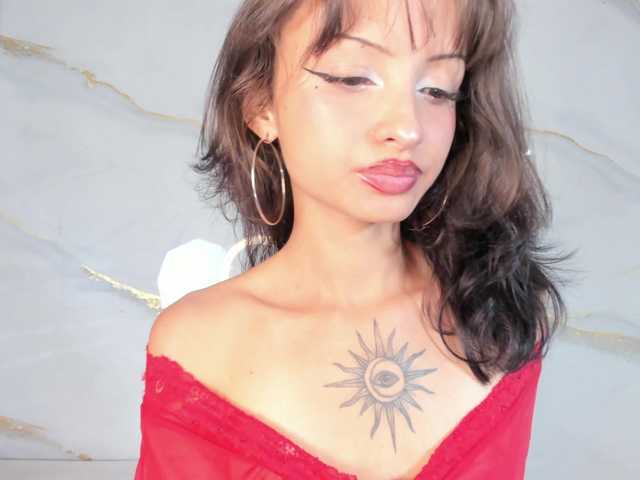 MaddieStark's BongaCams show and profile