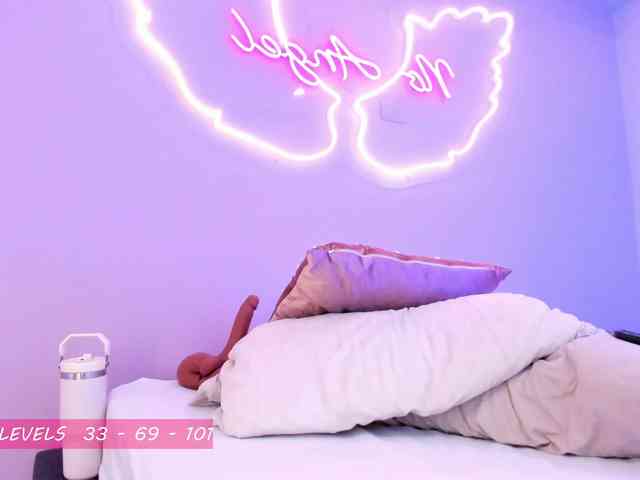 Tinnymonroe webcam