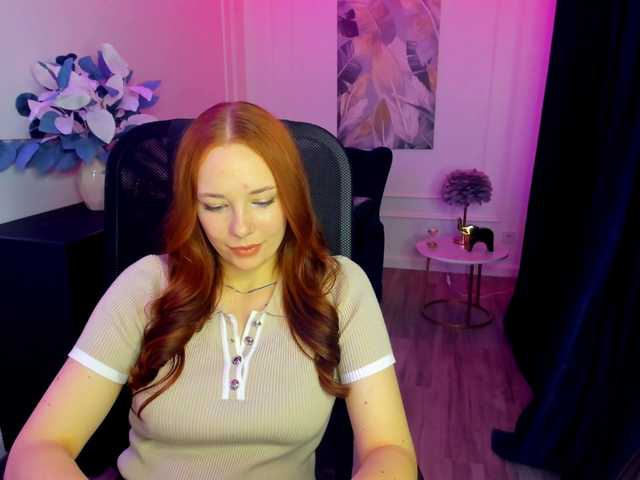 Sex chat gratuit in direct cu TinaGeroll pe BongaCams