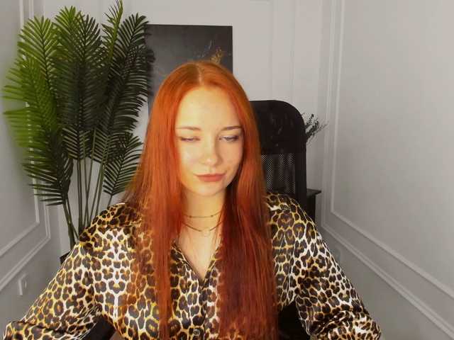 TinaGeroll webcam