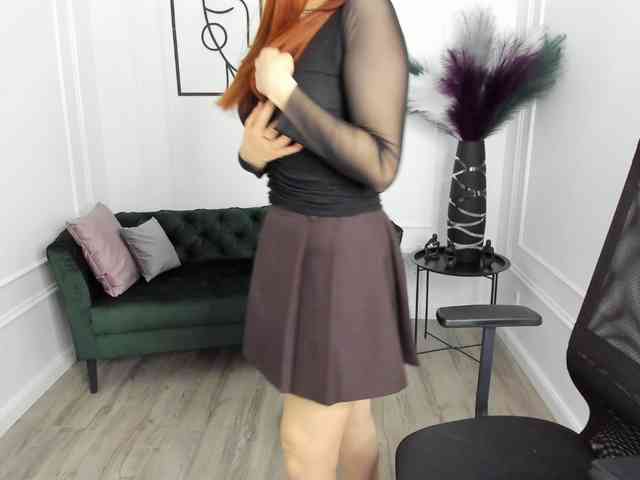 TinaGeroll webcam