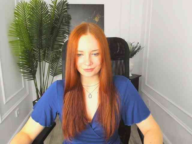 TinaGeroll webcam