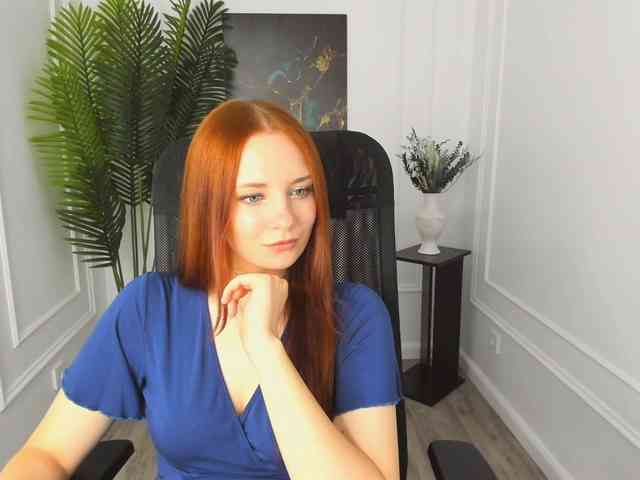 TinaGeroll webcam