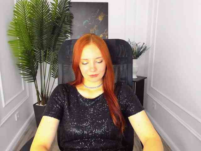 TinaGeroll webcam