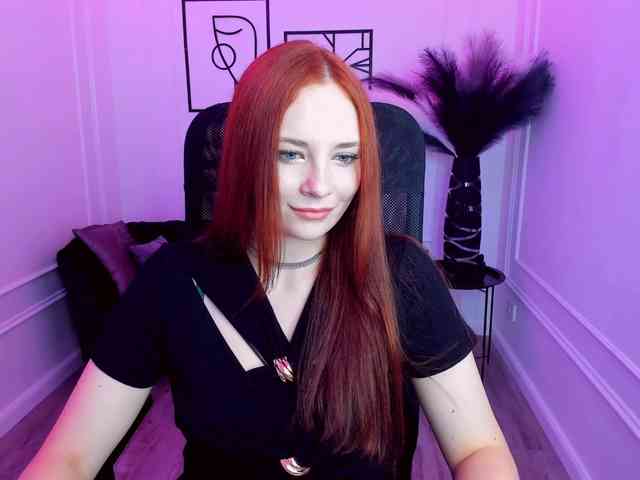 TinaGeroll webcam