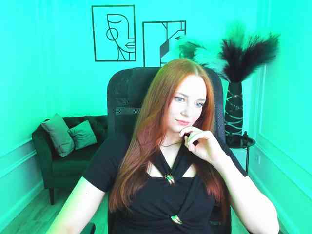 TinaGeroll webcam