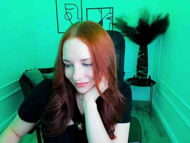 TinaGeroll webcam