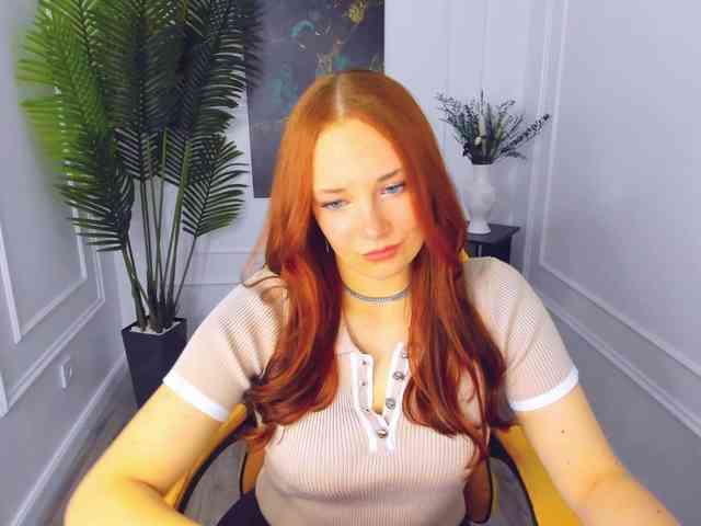 TinaGeroll webcam