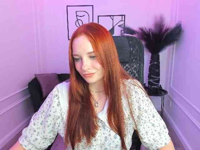 TinaGeroll webcam