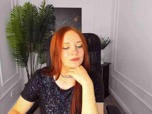 TinaGeroll webcam
