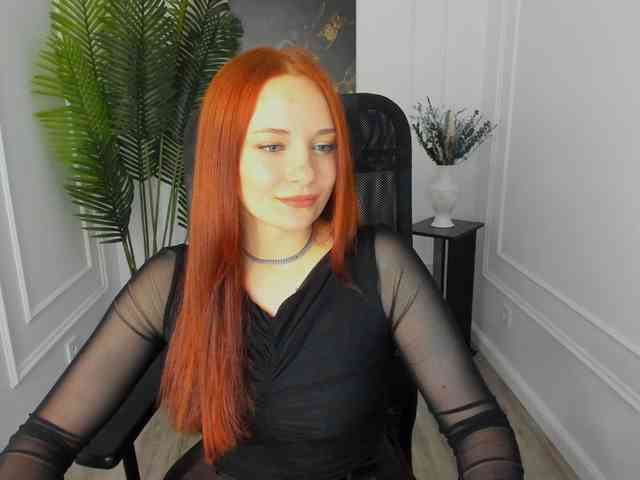 TinaGeroll webcam