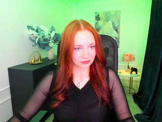 TinaGeroll Live Webcam on BongaCams