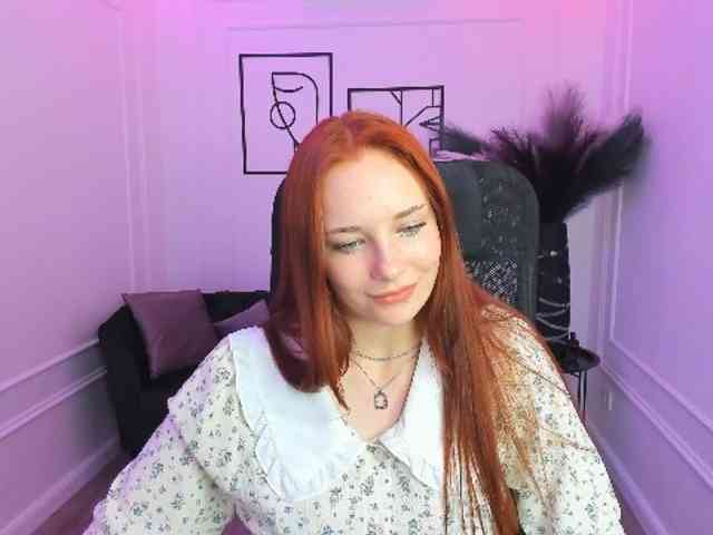 TinaGeroll webcam