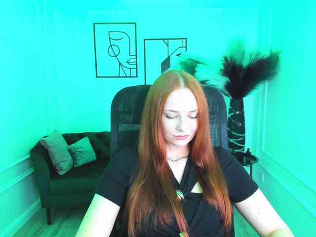 TinaGeroll webcam