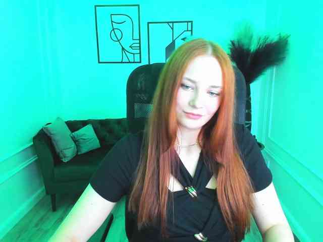 TinaGeroll webcam