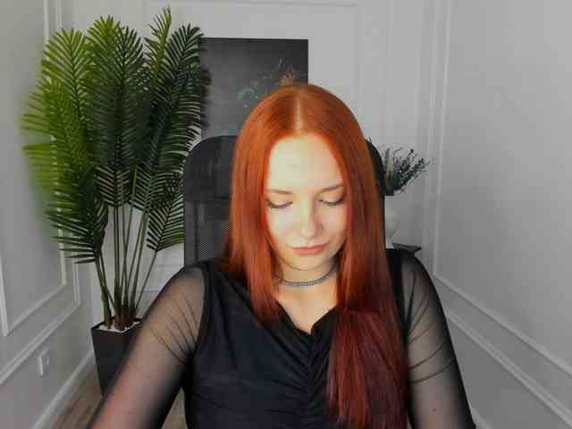 TinaGeroll webcam