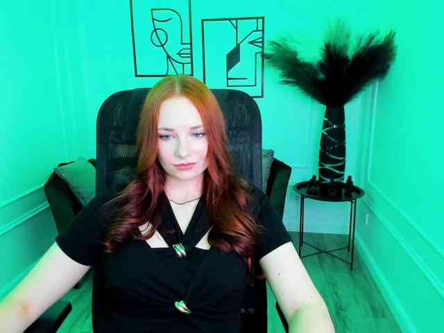 TinaGeroll webcam