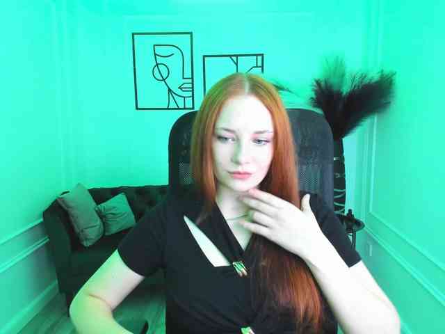 TinaGeroll webcam