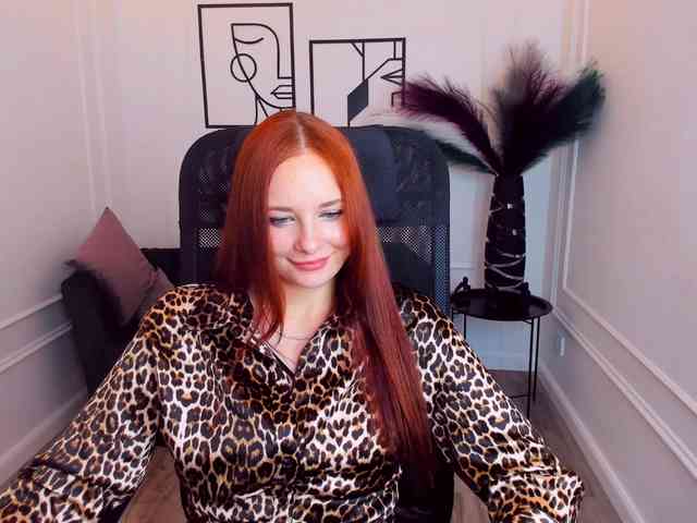 TinaGeroll webcam