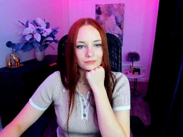 TinaGeroll webcam