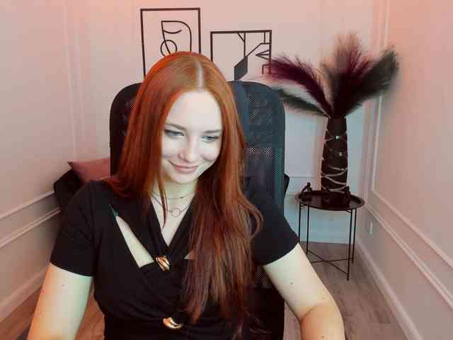 TinaGeroll webcam